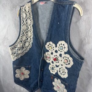 Vintage Levis Orange Tab Denim Vest Crochet Lace Doily Roses Medium Wash M